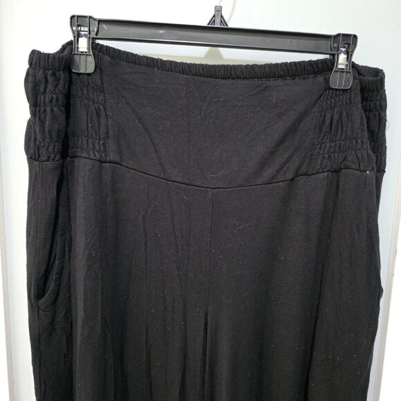 Torrid Women’s Gaucho Pants Size 1 Black Cropped Wide Leg Stretch Plus Size - Picture 2 of 8